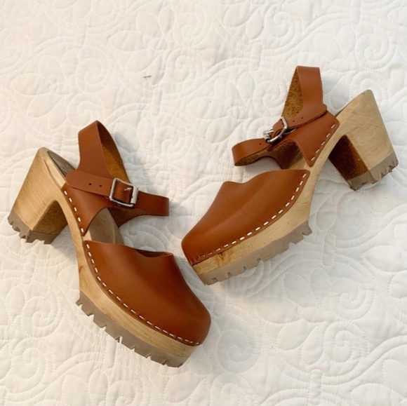 mia freja platform clog
